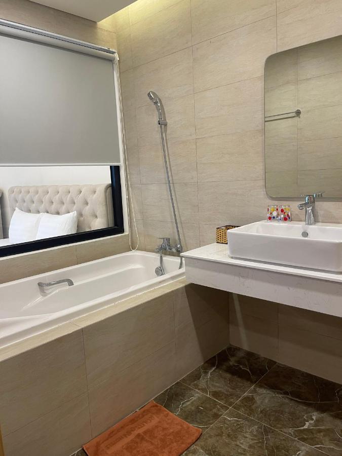 Flc Sea Tower - Jenny Pham Apartment Quy Nhon Bagian luar foto
